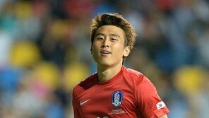 [콤팩트뉴스] 구자철 44일만에 복귀…팀은 0-3 완패 外