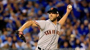 [손건영의 ML 가을사나이] SF 범가너 완봉승 ‘WS 사나이’ 증명