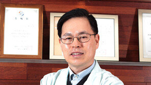 척추관협착증은 퇴행성 질환… 최소 절개법으로 관절 손상 없이 치료