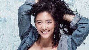 ‘세계에서 가장 아름다운 여성 2위’ 클라라, 과거 섹시화보 보니…‘깜짝’