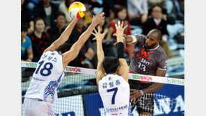 시몬 42득점 ‘2연승 OK’