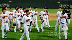 성명서까지 발표한 롯데선수들…그들은 왜 집단행동에 나섰나?