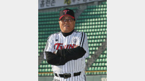 [코치스토리] LG 김무관 코치, 꿈에 나온 박용택…함께 우승 꿈 이뤄보자