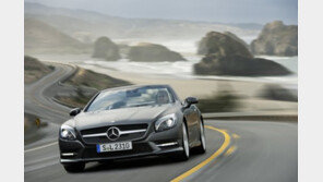 벤츠, 뉴 SL 400 국내 출시 “전설적 클래식카의 계승”