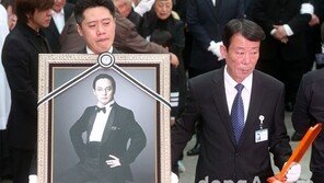 故 신해철 부검 결정… 이승철 “정확한 사인 밝히고자 요청”