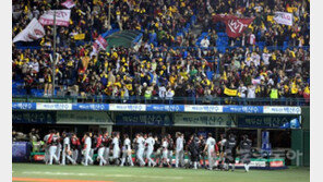 -16부터 PS까지…LG의 2014년은 기적이었다