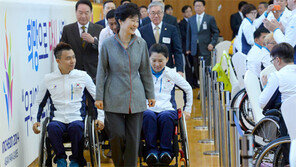 朴대통령 “장애인 선수 모두가 진정한 챔피언”