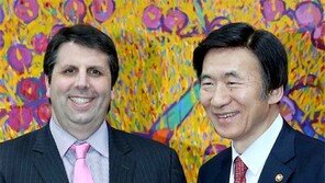 리퍼트 美대사, 외교부 방문으로 업무 시작