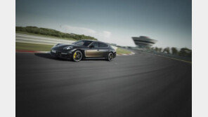 “수작업으로 탄생” 포르쉐 파나메라 익스클루시브