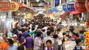 “대형마트 24번 쉬는 동안 전통시장 평균 1번도 안가”