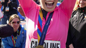 풀코스 완주하고 8700만원 모은 보즈니아키