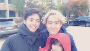내일도 칸타빌레 박보검, 도희-고경표와 다정한 인증샷 “감기조심”
