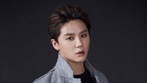 김준수, MBC ‘미스터 백’ 메인 테마곡 불러
