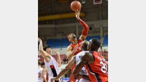 문태영 23점…모비스 6연승