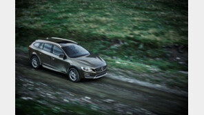 볼보, 사륜구동 V60 크로스컨트리 출시