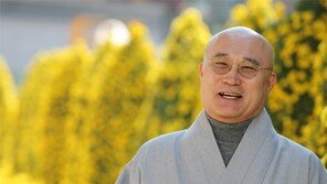 코끼리띠 스님 건강법은 ‘수리수리 마하수리 수수리 사바하…’