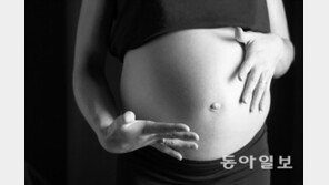 “임신 8주” 통보 받은 남자, 어떻게 이런 일이?