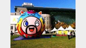 서울광장 초대형 돼지 풍선, 러버덕 인기 뛰어넘을까?…의미도 “뜻깊네”