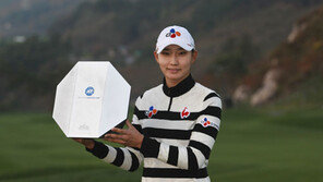 김민선 프로 데뷔 첫 우승…‘1995년생 돌풍’ 바통터치