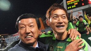 ‘이동국&김남일’ 내년에도 함께 뛴다