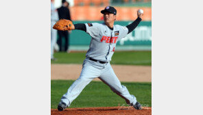 구대성, 판정 불만으로 퇴장 선언-관중석에 공까지 던져 ‘징계 위기’