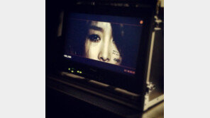  ‘솔로 데뷔’ 니콜, 1차 티저 영상 공개에 시선 ‘확’…“드디어 차근차근 시작”