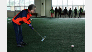 “게이트볼로 팔 관절운동…치매 걸릴 걱정 없어요”