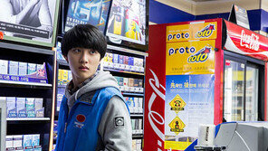 메시지·내공 연기·아이돌 효과…영화 ‘카트’의 역습