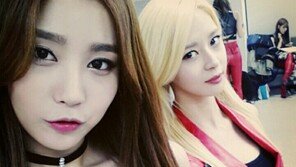 ‘헬로비너스’ 나라·유영, 대기실 글래머 라인 화제 “뱀파이어 신부 컨셉”