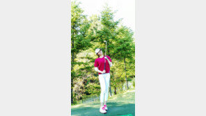 ‘F컵’모델 유슬아, 골프셀카 공개…‘우월한’ 보디라인