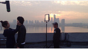 이종석-박신혜, ‘피노키오’ 촬영 인증샷 “달달한 분위기”