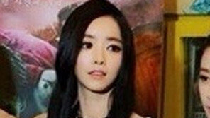 홍수아, 中 ‘원령’ 시사회 참석… 사뭇 달라진 외모 ‘눈길’