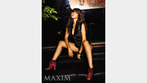 이채영, 과감한 ‘쩍벌 포즈’…이태임-클라라 기죽이는 몸매 자랑