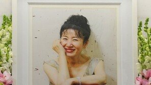 윤소정, 故 김자옥 빈소 조문 “내년 3월 아들 결혼, 그걸 못 보고 가서…”