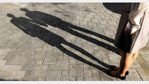 재혼희망 남 “‘성격차이’ 이혼녀 좋아…사별한 女 싫어”