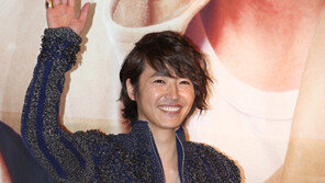 [연예 뉴스 스테이션] 배우 윤상현, 일반인 여성 교제…“내년 초 결혼”