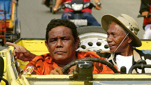 “공산주의 척결” 내세워 100만명 학살… 당시 집권층 지금도 영웅대접