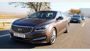 [CAR]깔끔한 내부에 편안하고 안정적인 승차감… 따뜻한 매너男 같네