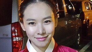 첫방 왕의 얼굴 조윤희, 단아한 자태로 “다 함께 본방사수”