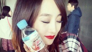 니콜, 신곡 ‘마마’로 솔로 컴백… 팬들에게 “콜링 만세” 감사