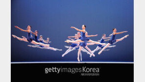 [화보] 발레 무용수들의 공연 리허설