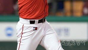 [단독] FA 포기 박진만 “SK서 1년 더”