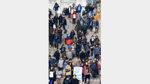 [수도권]홀가분… 수시 논술고사 마친 이대 교정