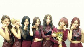 AOA 찬미, 2층 침대 사랑 “노트북-과자는 물론 밥까지 먹는다”
