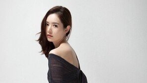 ‘윤상현 결혼’ 메이비, 과거 섹시화보서 ‘S라인+각선미’ 공개