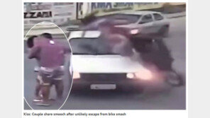 교통사고서 극적으로 목숨건진 커플의 반전 행동…영상 보니