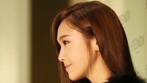 제시카, 소녀시대 탈퇴 후 첫 공식석상… 물오른 여신미모 ‘과시’