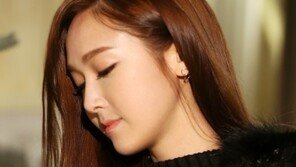 ‘옆모습, 여전히 예뻐~’… 제시카 공식 석상에 모습 드러내