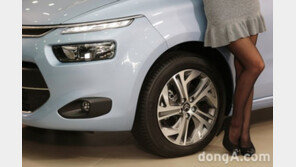 [포토]시트로엥 C4 피카소 “날렵한 전측면 디자인에 집중”