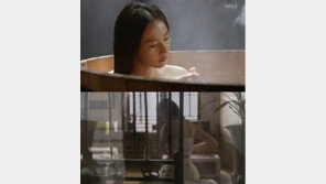 조윤희 “이성재, 내가 목욕신 찍을 때 현장에…”